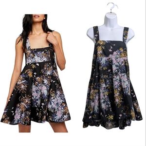 Free People Black Floral Babydoll Fit & Flare Mini Dress Cross Straps Back Tie M